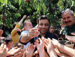 Bağcılarlılar Kiraz Festivali’nde coştu