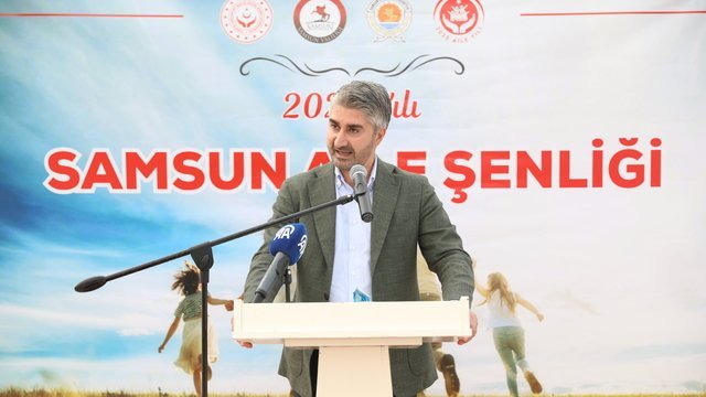 Bakan Yardımcısı Tarıkdaroğlu, Samsun’da “Aile Yılı” kapsamında ailelerle bir araya geldi: