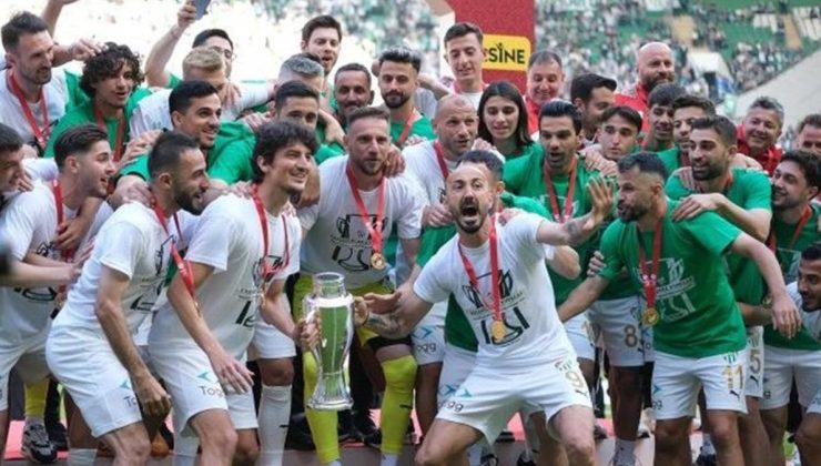 Bursaspor’da birçok futbolcuyla yol ayrımı: Gözler iç transferde!