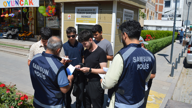 Havza’da polislerden “Tedbir elimde, hayatım güvende” çalışması