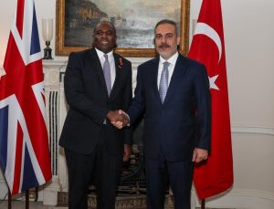 İngiltere’den Türkiye’ye kritik ziyaret: Lammy, Bakan Fidan ile görüşecek