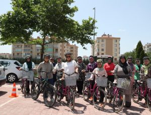 KOMEK’te kadınlardan bisiklet kullanma eğitimine yoğun ilgi