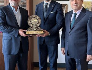 Prof. Dr. Kürşad Zorlu, Kanal 7 Medya Grubu’nu ziyaret etti