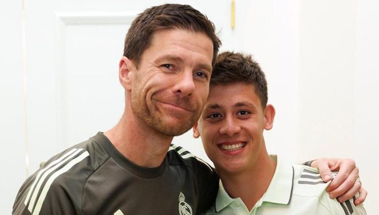Real Madrid’de Xabi Alonso ve Arda Güler buluştu