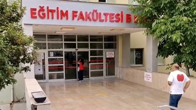 Sınava geç kaldı, sinir krizi geçirip hastaneye kaldırıldı