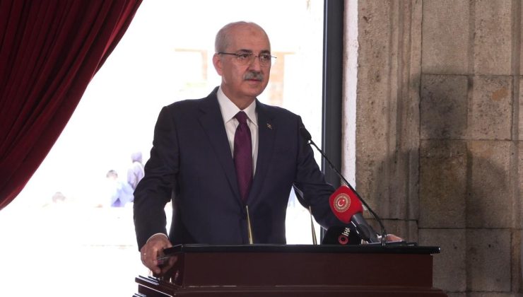 TBMM Başkanı Kurtulmuş, Anıtkabir’i ziyaret etti