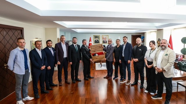 Yeşilay Spor Kulübü Onursal Başkanlığına Vali Orhan Tavlı getirildi