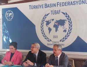 AK Partili Yayman: CHP’deki taht kavgası soruşturmaları tetikledi