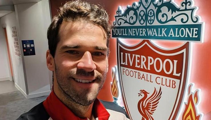 Alisson Becker, Liverpool kampından ayrıldı