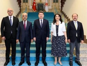 Bakan Tunç ile görüşen DEM Parti heyetinden açıklama