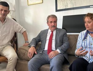 BBP Genel Başkanı Destici, Minguzzi ailesini ziyaret etti