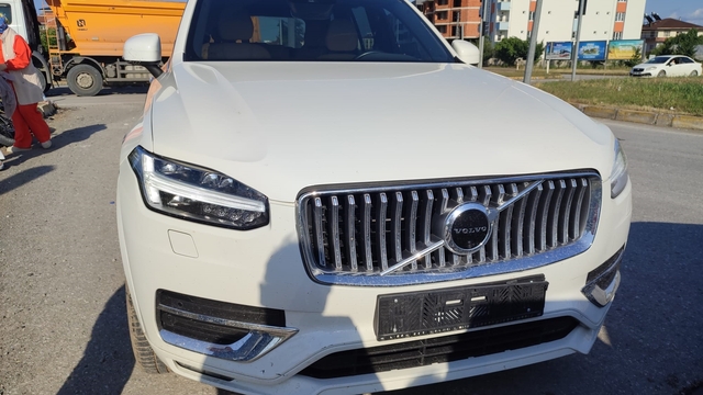 Ciple çarpışan elektrikli bisikletin sürücüsü yaralandı