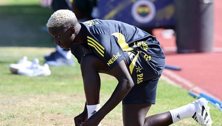 Fenerbahçe’de yeni transfer Abdou Aziz Fall kampa katıldı