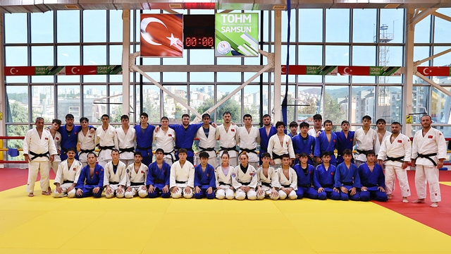 Milli judocular, Samsun’daki ortak kampta şampiyonalara hazırlanıyor
