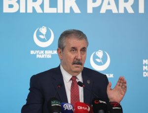 Mustafa Destici’den Kıbrıs mesajı