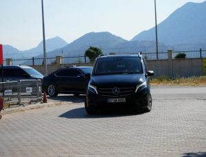 Özgür Özel’den Antalya’da tutuklu bulunan Böcek’e ziyaret