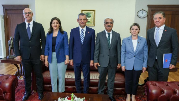 Özgür Özel’le görüşen DEM Parti heyetinden açıklama