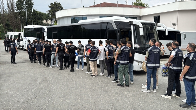 Samsun merkezli yasa dışı bahis operasyonunda yakalanan 40 zanlı adliyede