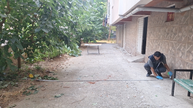 Samsun’da 6. kattaki dairenin penceresinden düşen 5 yaşındaki çocuk ağır yaralandı