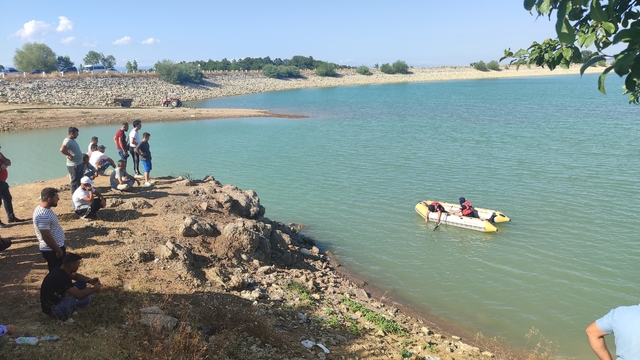 Samsun’da baraj gölüne giren 2 genç boğuldu