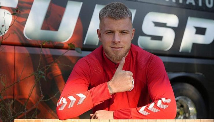 Samsunspor yıldız oyuncusu Rick van Drongelen’in sözleşmesini uzattı