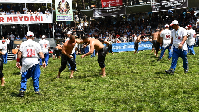 19. Kunduz Güreşleri’nin başpehlivanı Feyzullah Öztürk oldu