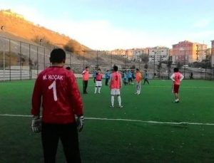 Ankara’da ücretsiz halı sahalar da ranta kurban gitti!