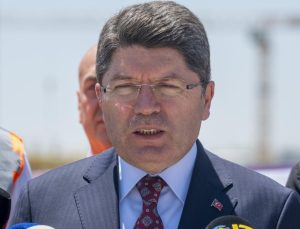 Bakan Tunç’tan Özgür Özel’e sert sözler: CHP yalan merkezine dönmüş durumda