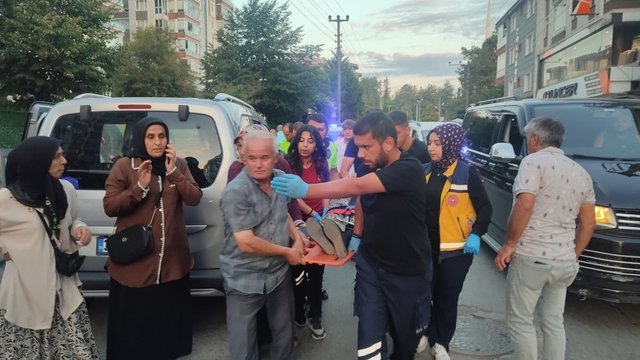 Çarşamba’da hafif ticari aracın çarptığı kadın yaralandı