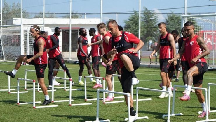 Gençlerbirliği 4 yıl sonra Süper Lig’e geri dönüyor