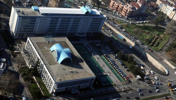 İstanbul’un reklam baronu: Yolsuzluk soruşturmasında konuşmaması için tehdit edildi!