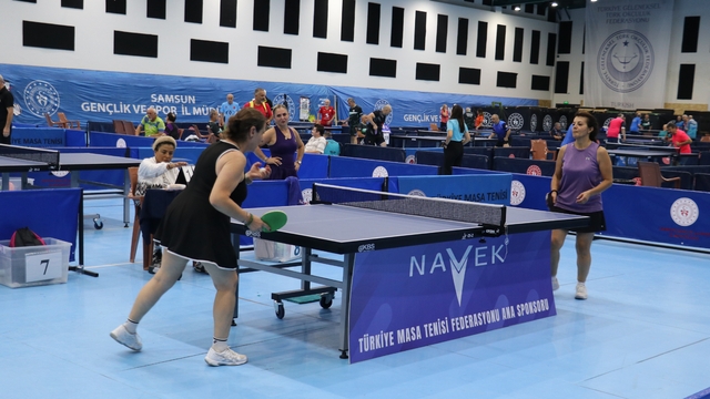 Masa Tenisi Veteranlar Türkiye Şampiyonası Samsun’da başladı