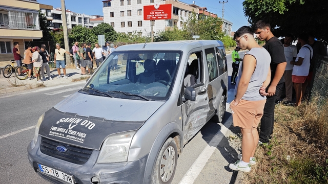 Samsun’da hafif ticari araç ile motosikletin çarpışması sonucu 2 kişi yaralandı