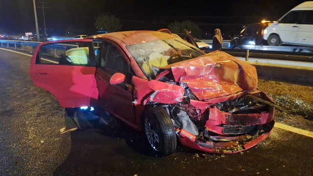Samsun’da iki otomobilin çarpıştığı kazada 1’i ağır 8 kişi yaralandı