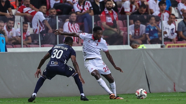Samsunspor’da yeni transfer Musaba sakatlandı