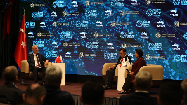 Ticaret Bakanı Bolat, Samsun’da “Türkiye İhracat Seferberliği Programı”nda konuştu: