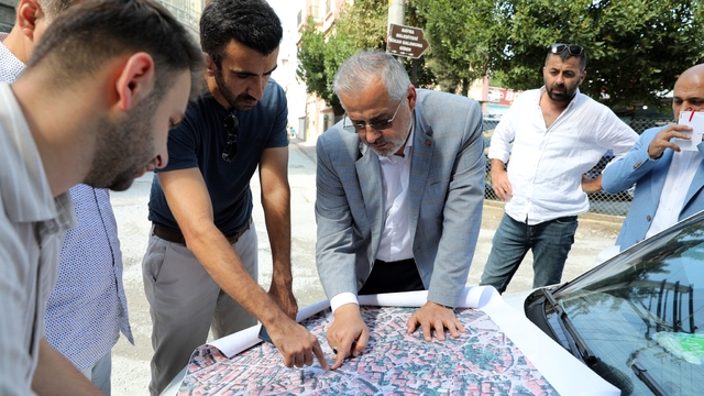 Bafra Belediyesi yol ve kaldırım çalışmalarını sürdürüyor