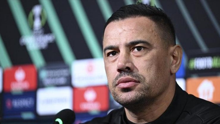 Başakşehir duyurdu: Çağdaş Atan ile yollar ayrıldı