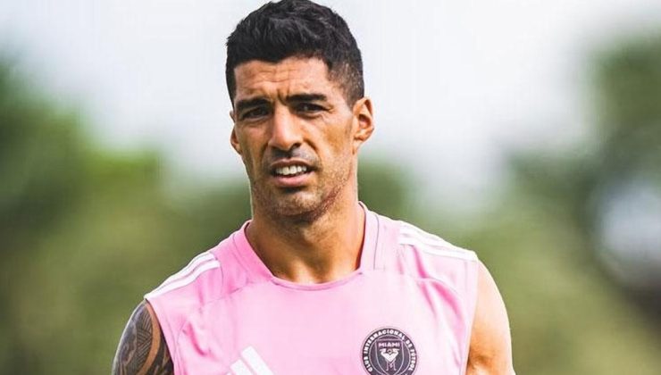 Luis Suarez tükürme olayı nedeniyle 3 lig maçından men edildi!