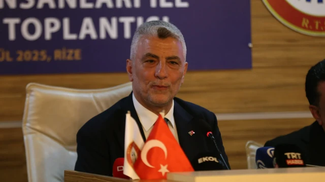 Ticaret Bakanı Bolat Rize’de iş dünyasıyla buluştu: Göstergeler dengede olumlu iyileşmeler var
