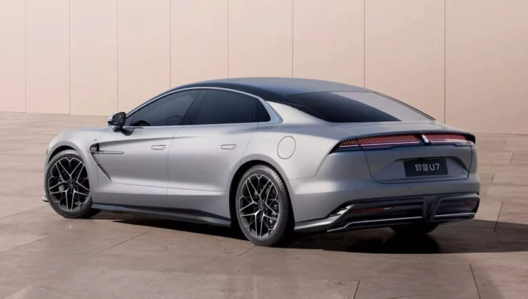 Elektrikli Otomotiv Dünyasında Kartlar Yeniden Dağıtılıyor: BYD Yangwang U7 ve Mühendislik Sınırlarının Ötesi