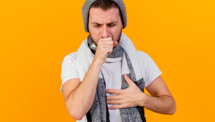 İnatçı Öksürüğe Karşı Mutfaktaki Gizli Kahramanlar: Bilim Ne Diyor, Gelenekler Ne Kadar Haklı?