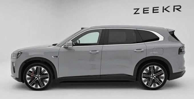 Elektrikli Performansın Zirvesi: Zeekr 8X Hibrit Teknolojisiyle Yollara Çıkıyor