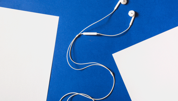 Dijital Yalnızlıktan Fiziksel Bağlantıya: Kablolu Kulaklıkların Beklenmedik Dönüşü